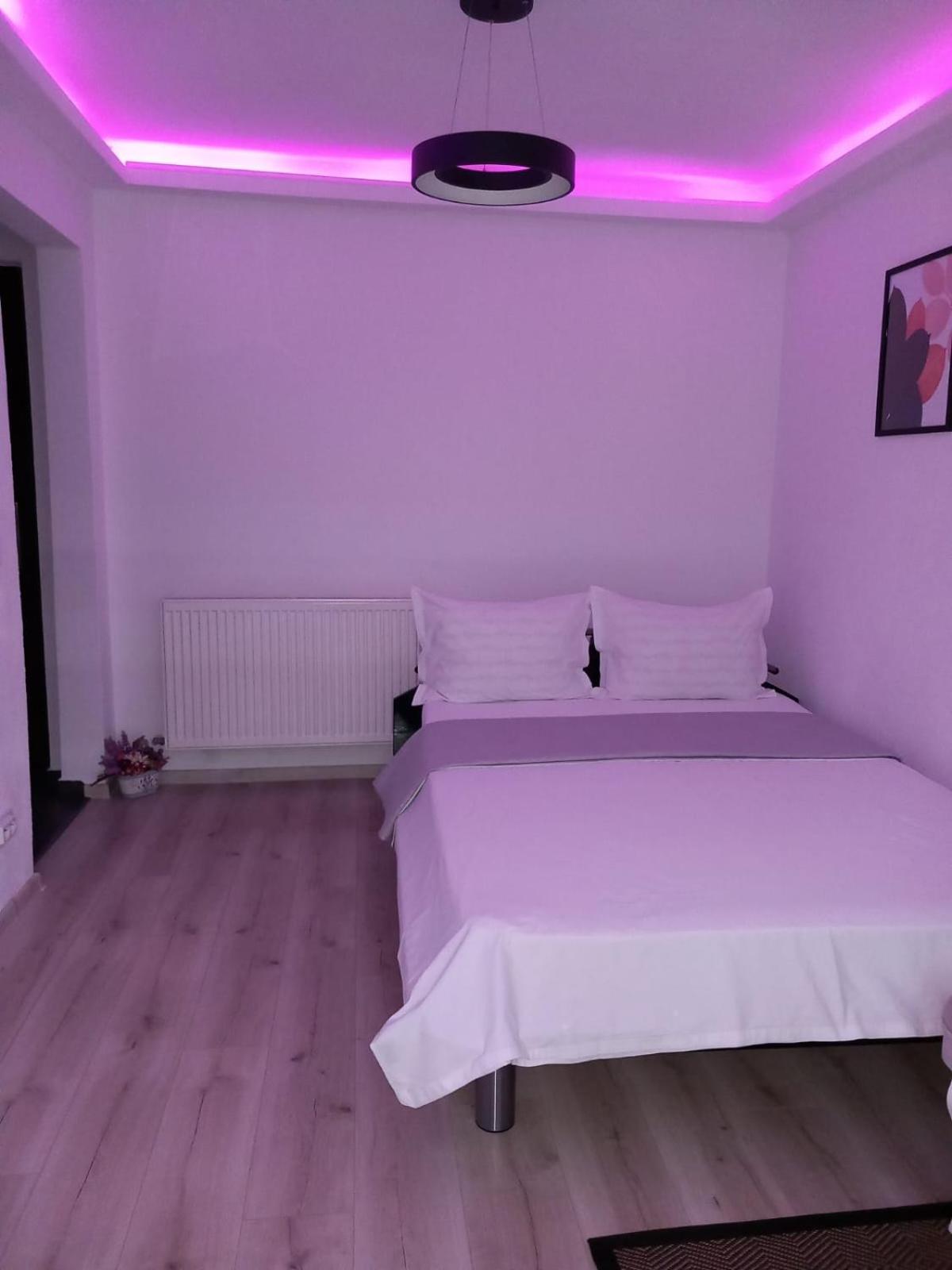 Radu'S Room 쿠티에데아게스 외부 사진